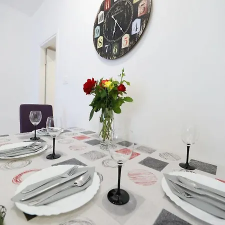 Center 3 Apartmán Bibinje