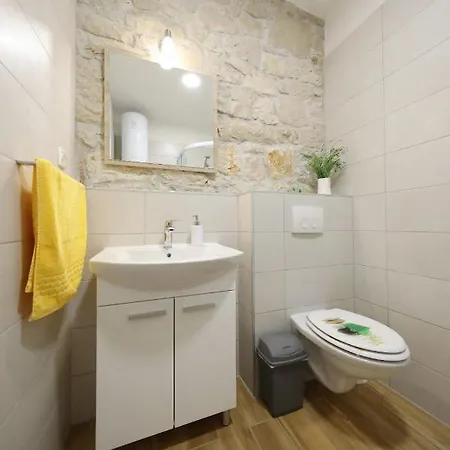Center 3 * Bibinje