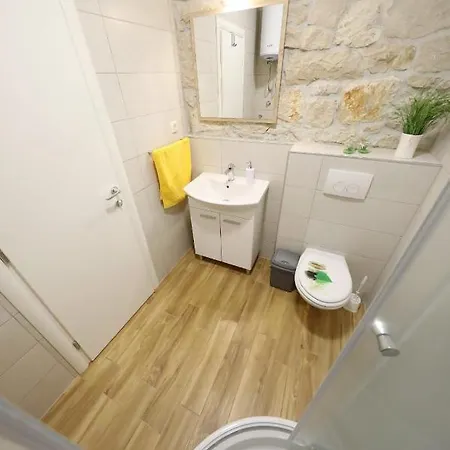 Apartment Center 3