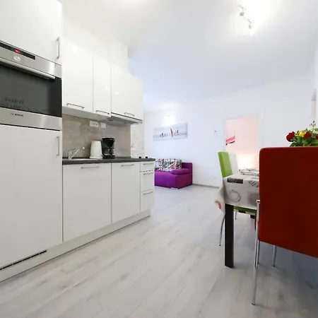 Center 3 * Bibinje