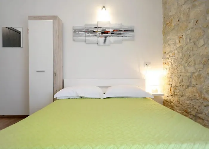 Center 3 Apartman